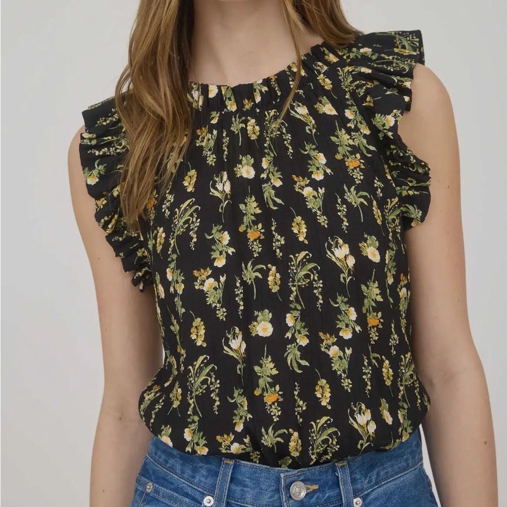 Blu Pepper Ruffle Sleeve Knit Top